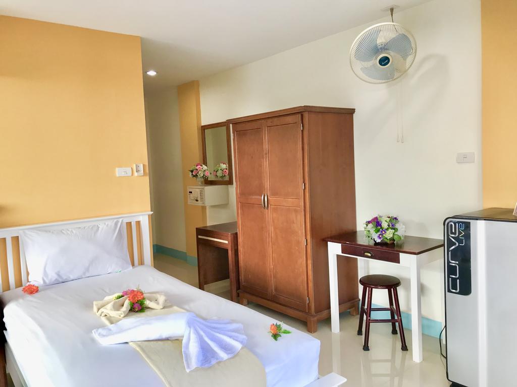 J Apartment Ao Nang Exterior photo