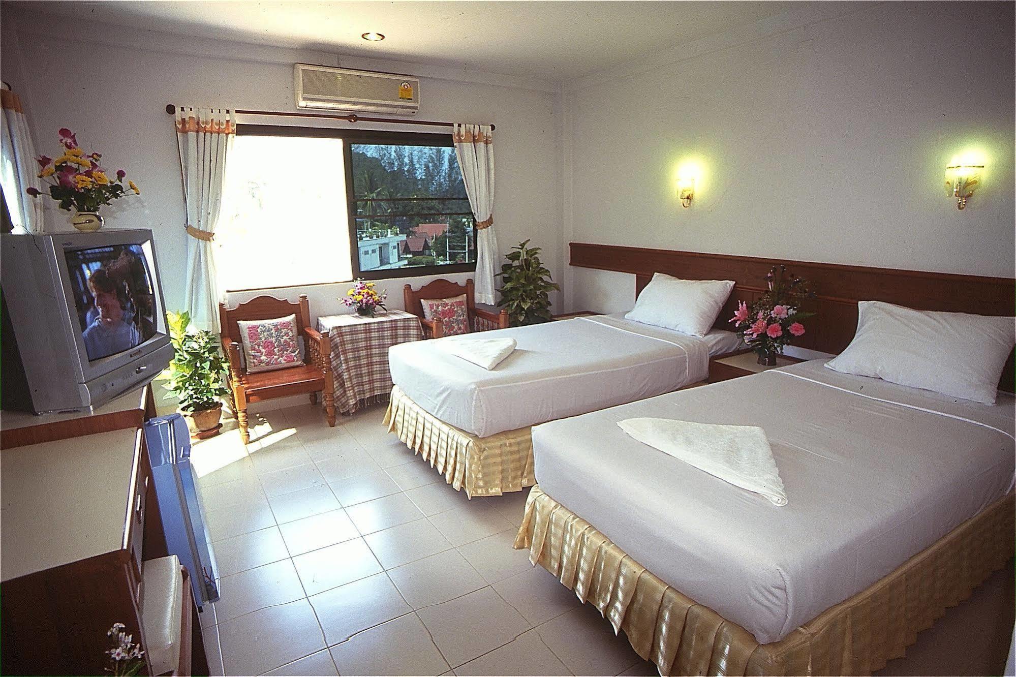 J Apartment Ao Nang Exterior photo